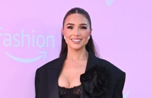 Colette, la hija de Olivia Culpo, viste un adorable mono de los 49ers