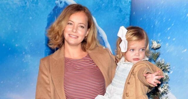 GettyImages-500892152-Bijou-Phillips-Rare-Photos-With-Daughter-Fianna-Francis-Through-the-Years-e176.jpeg