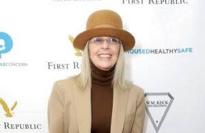 El entrenador recuerda el entrenamiento de Diane Keaton con gorra, gafas de sol y traje completo