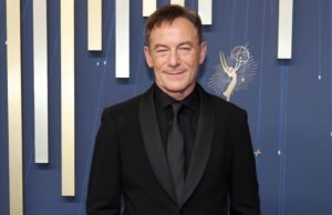 Jason Isaacs de White Lotus marca 27 años de sobriedad: “Tan agradecido”