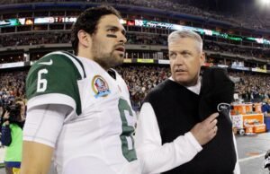 El analista de la NFL, la ex estrella de la USC, Mark Sánchez, hospitalizada después de apuñalar