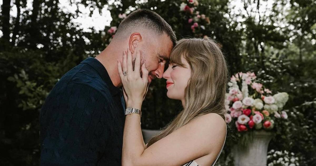 Taylor Swift y Travis Kelce en su pequeño mundo 002