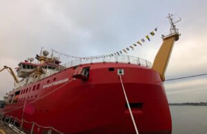 El barco de Sir David Attenborough visita Plymouth