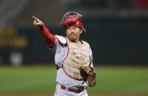 Los Angelinos de Los Ángeles contratan al ex receptor Kurt Suzuki como manager después del fracaso de las conversaciones con Albert Pujols: informe