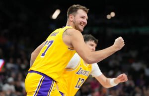Golden State Warriors vs.Los Angeles Lakers: Cómo ver el partido de la temporada 2025 de la NBA esta noche
