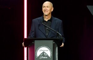 Chris Aronson sale como jefe de la distribución teatral de Paramount