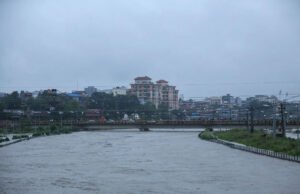 Los excursionistas de Mont Everest salvaron después de que Blizzard golpea el Tíbet días después de las inundaciones mortales en Nepal