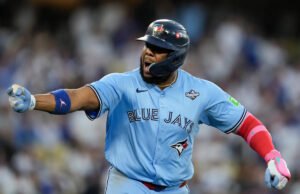 Serie Mundial 2025: Vlad Guerrero Jr. pone su sello en este Clásico de Otoño con un gran éxito que cambió la serie en la victoria del Juego 4 de los Azulejos: ‘Está jugando por el legado’