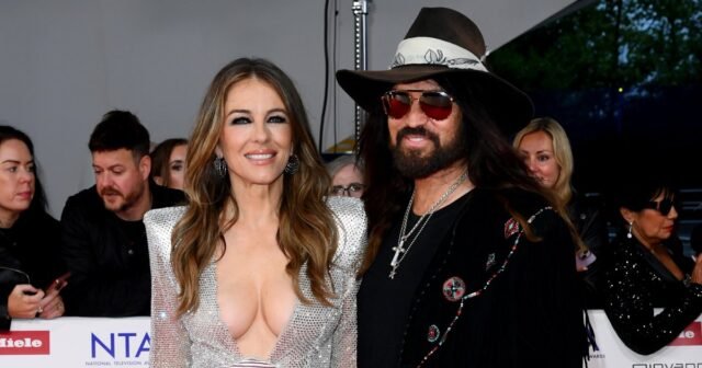 elizabeth-hurley-billy-ray-cyrus-2234716211.jpg