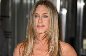 Jennifer Aniston usa esta máscara de Charlotte Tilbury para una piel brillante