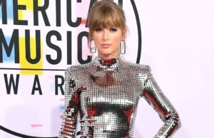 Evolución del estilo de la alfombra roja de Taylor Swift: botas de chicas de vaca con vestidos sexys