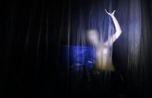 Old Hollywood cobra vida en una nueva guarida de Halloween en el centro de la ciudad