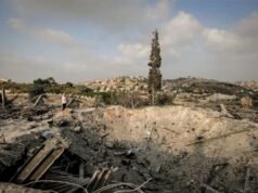 Nuevos ataques israelíes matan a tres personas en el Líbano en medio de una escalada militar