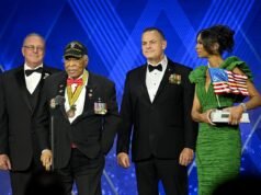 ‘¡EE.UU!’ triunfa sobre “DSA!” » Una celebración de los héroes estadounidenses en Long Island inspira días después del presumido triunfo de los socialistas de Gotham.