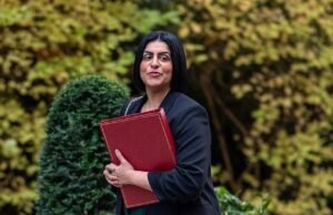 La ministra del Interior, Shabana Mahmood, anunciará una importante reforma del sistema de inmigración basada en las “estrictas” normas de Dinamarca que envían a los refugiados a sus hogares en zonas de guerra y bloquean las llegadas con sus familias.