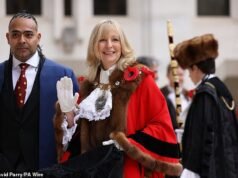 ¡Prepárate para el show de la alcaldesa LADY! Lord Mayor’s Show cambia de nombre por primera vez en 800 años de historia cuando una empresaria nacida en West Ham toma el título
