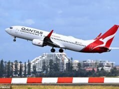 Emergencia en el vuelo de Qantas que transportaba a tres políticos liberales