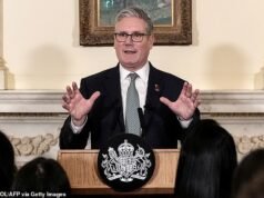 Starmer “será el próximo” si el asistente principal Morgan McSweeney se ve obligado a dimitir por la guerra informativa número 10, mientras el primer ministro “inicia una investigación” y se disculpa humilladamente ante Wes Streeting.