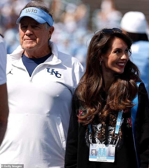 103987313-15315339-Bill_Belichick_was_seen_supporting_Jordon_Hudson_as_she_made_her-a-10_17637787562.jpeg