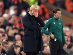 “Esto no es aceptable”: Jamie Carragher, enojado, lanza un apasionado discurso contra los jugadores del Liverpool y da su veredicto sobre el futuro de Arne Slot