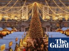 Mercado navideño del Palacio de Buckingham: por qué los turistas acudieron en masa y encontraron puertas simplemente cerradas y grandes charcos | Inteligencia artificial (IA)