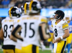 Mike Tomlin “no tiene reservas a largo plazo” sobre Aaron Rodgers mientras los rivales de la AFC Norte se acercan a los Steelers