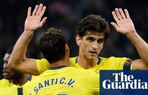 Silencio y luego aplausos: Gerard Moreno vuelve por fin a perseguir al Espanyol | la liga