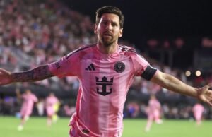 Doblete de Lionel Messi lleva a Miami a su primera victoria en playoffs de la MLS