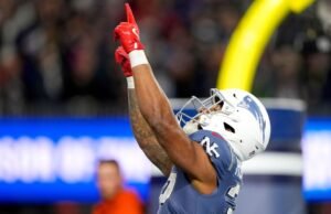 Henderson brilla mientras los Patriots dominan a los Jets para obtener el mejor récord de la NFL