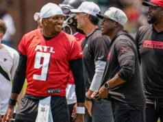 Entrenador de los Falcons frustrado por el clip viral de Michael Penix Jr.
