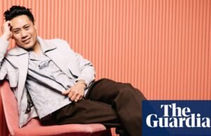 “Nací en un crisol. Derretirse no es divertido’: Jon M Chu sobre Wicked: For Good, Ariana Grande – and Living the American Dream | Villano: for good