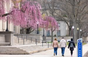 Por temor a Trump, las propias universidades restringen la libertad académica