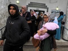 UNICEF dice que Israel está bloqueando un millón de jeringas necesarias para vacunar a los niños de Gaza