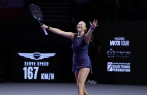 Finales WTA: Anisimova supera a Swiatek y se une a Rybakina en semifinales