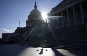 Trump ofrece ayuda en cupones para alimentos a rehenes demócratas, mientras el cierre se acerca a una duración récord