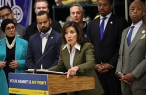 La gobernadora Hochul revierte sus principios de gobernanza para adaptarse a la agenda del alcalde electo Mamdani