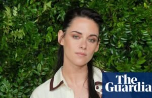 “Podría comerme este podio con un tenedor y un cuchillo, estoy tan enojada”: Kristen Stewart denuncia el abandono de las cineastas | Kristen Stewart