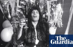 Beatles, Bowie, Dylan, Mercury y más: la realeza del rock’n’roll – en imágenes