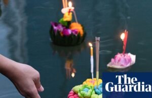 Bendiciones de agua y ofrendas celestiales: los festivales Loy Krathong y Yi Peng de Tailandia – en imágenes | Tailandia