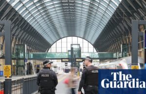 Mantengamos la igualdad de condiciones en lo que respecta a la publicidad sobre el origen étnico de los sospechosos | Carrera