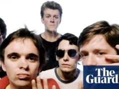 ‘Tuvimos que volvernos tontos para encajar’: Glenn Tilbrook y Chris Difford de Squeeze finalmente hablan sobre hacer el álbum debut que escribieron cuando eran adolescentes | Estrujar