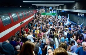 Trenes en todo Israel retrasados durante horas tras fatal accidente ferroviario