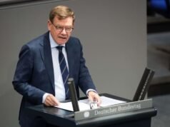 El viaje del alemán Wadephul a Sudamérica se ve afectado por un avión defectuoso