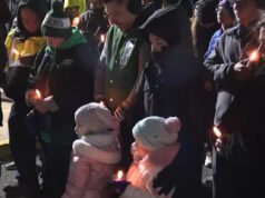 Se realiza vigilia en Long Island por el veterano de la guerra de Vietnam asesinado por un conductor que se dio a la fuga