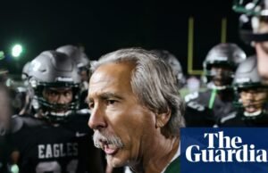 El entrenador que aparece en Last Chance U de Netflix muere después del tiroteo en el campus de Oakland | Oakland