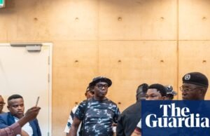 Los manifestantes apuntan a un importante nuevo museo nigeriano envuelto en una disputa por los artefactos saqueados | Nigeria