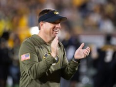 El entrenador de Missouri, Eli Drinkwitz, acepta una nueva extensión de contrato antes de la decisión de Lane Kiffin de quedarse o dejar Ole Miss