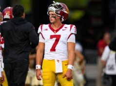 Big Ten dice que USC debería haber sido penalizado en la siguiente serie después de un despeje falso con QB usando el número de apostador