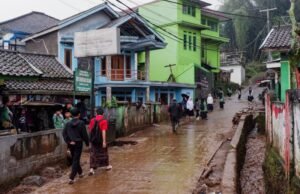 Inundaciones y deslizamientos de tierra matan a 34 personas en Sumatra, Indonesia, tras días de lluvia