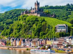 Rick Steves dice que este recorrido en barco por el río alemán es un viaje panorámico que nunca pasa de moda
